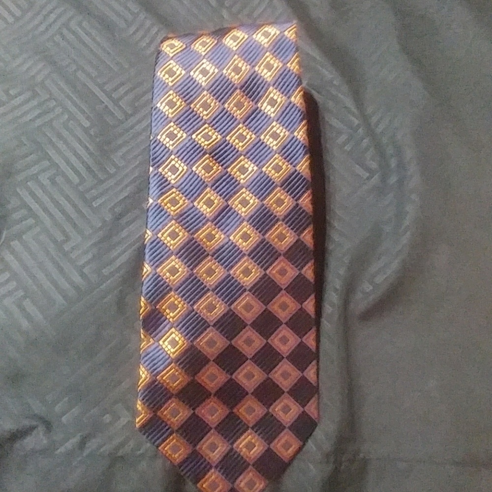 Men's 100% silk tie